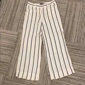 Theory woman’s navy striped cream linen pants